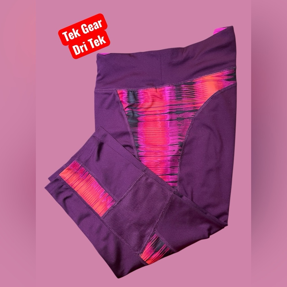 Tek Gear, Dry Tek, Women’s Medium Vibrant Purple and Pink Leggings